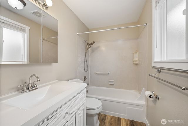 3207 SE 19th Court, Renton, WA 98058