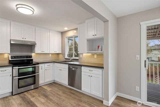 3207 SE 19th Court, Renton, WA 98058