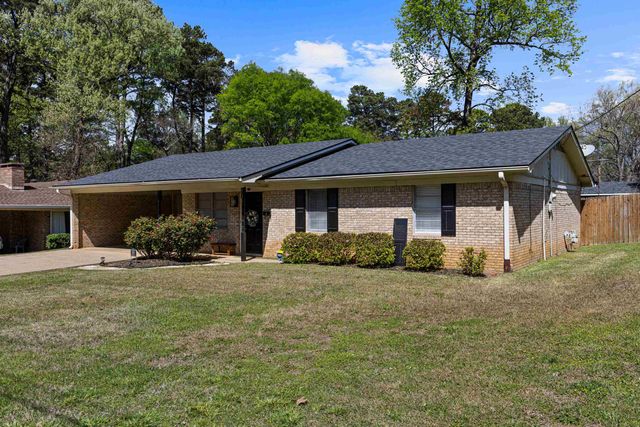 813 Redbud, Longview, TX 75604