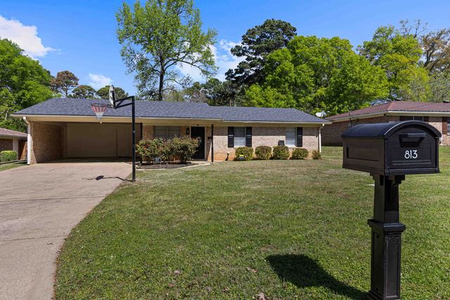 813 Redbud, Longview, TX 75604