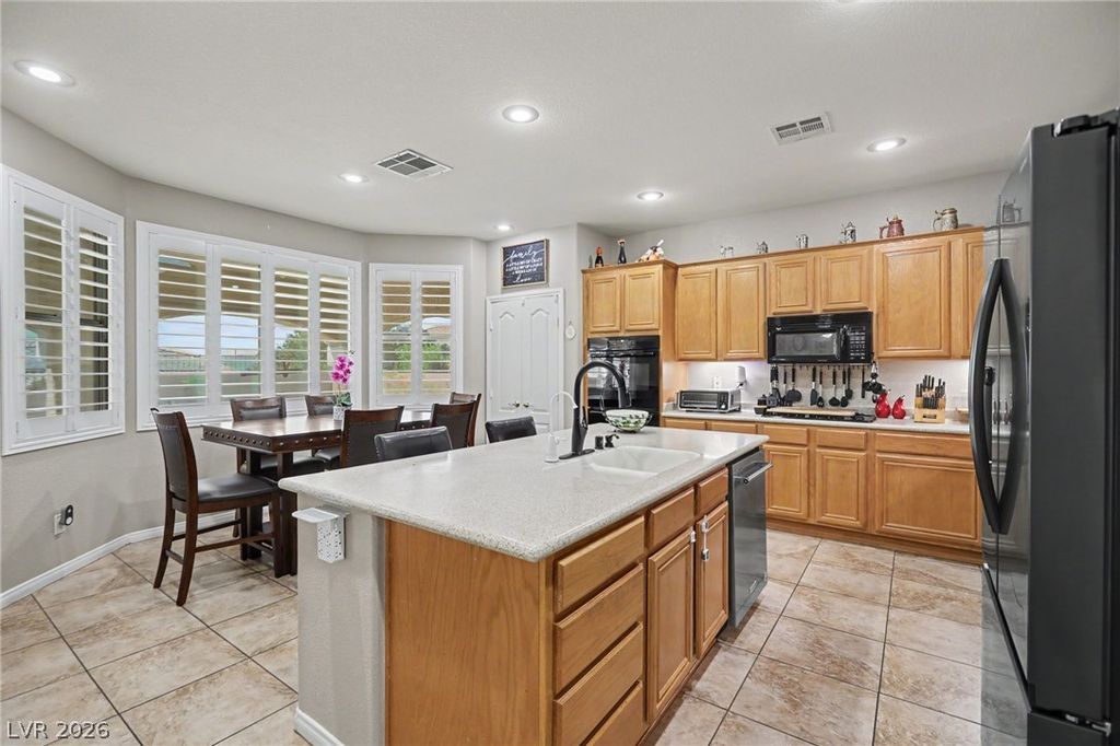 855 Sun Shimmer Place, Las Vegas, NV 89110 — photo 4