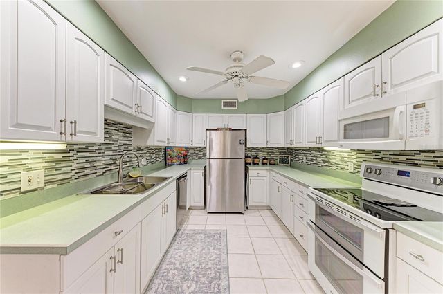 5209 34TH STREET COURT W 261, Bradenton, FL 34210