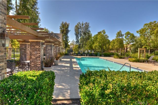 17 Regents Park, Ladera Ranch, CA 92694