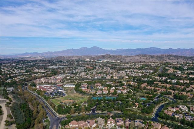 17 Regents Park, Ladera Ranch, CA 92694