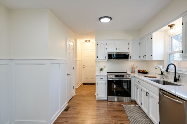 820 Briargrove Dr, La Vergne, TN 37086