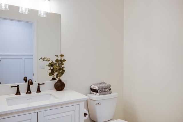 820 Briargrove Dr, La Vergne, TN 37086