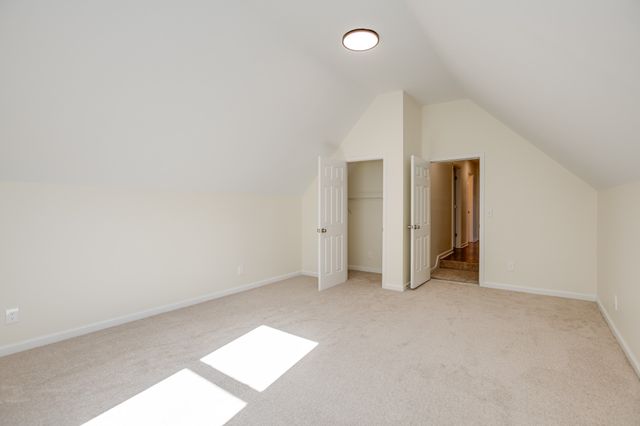 820 Briargrove Dr, La Vergne, TN 37086