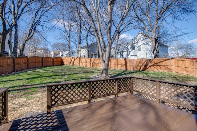 820 Briargrove Dr, La Vergne, TN 37086