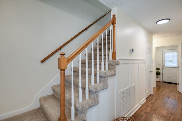 820 Briargrove Dr, La Vergne, TN 37086