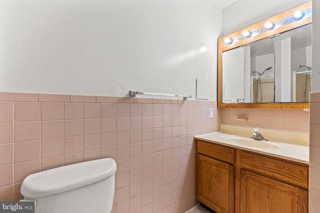 1213 S POINTE DR, Hagerstown, MD 21740