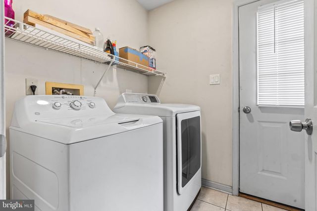 1213 S POINTE DR, Hagerstown, MD 21740