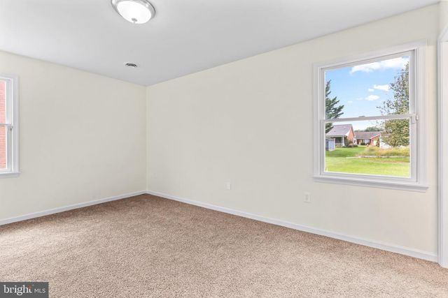 1213 S POINTE DR, Hagerstown, MD 21740
