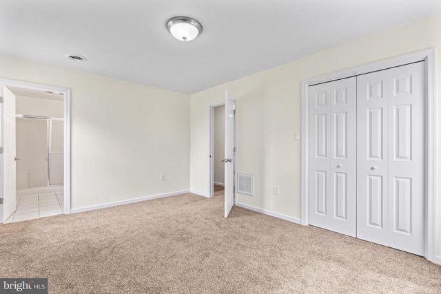 1213 S POINTE DR, Hagerstown, MD 21740