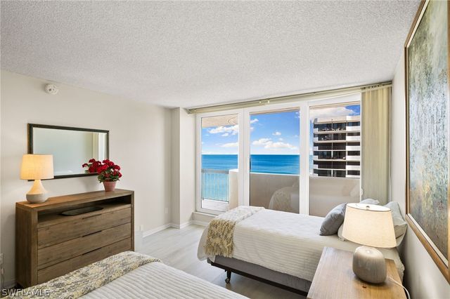 4001 Gulf Shore BLVD N 1106, Naples, FL 34103