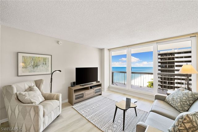 4001 Gulf Shore BLVD N 1106, Naples, FL 34103