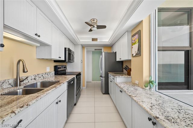 4001 Gulf Shore BLVD N 1106, Naples, FL 34103