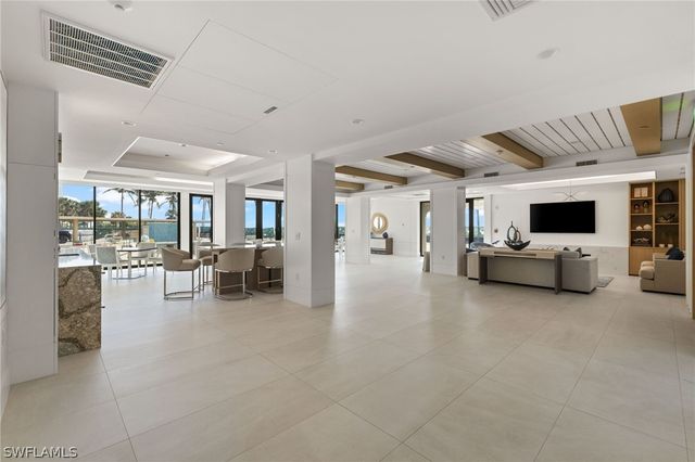 4001 Gulf Shore BLVD N 1106, Naples, FL 34103