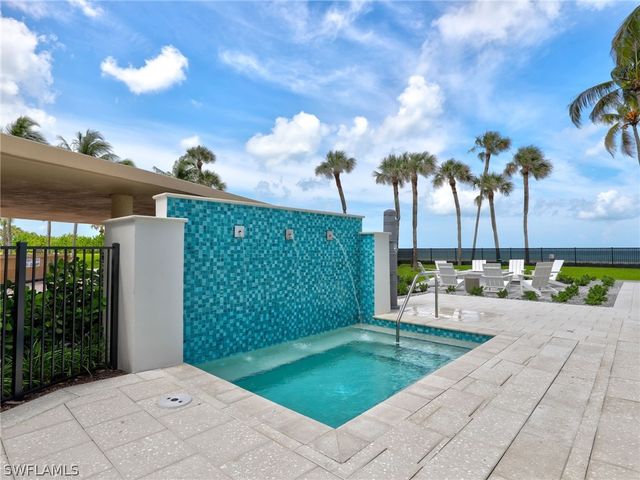 4001 Gulf Shore BLVD N 1106, Naples, FL 34103