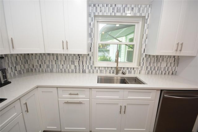 3006 VINE STREET, Orlando, FL 32806