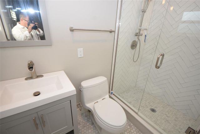 3006 VINE STREET, Orlando, FL 32806