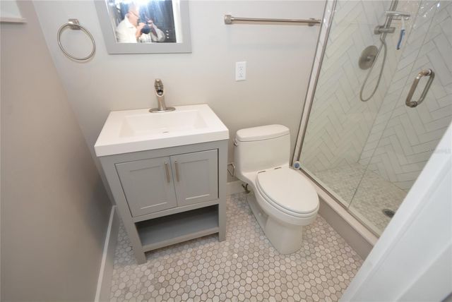 3006 VINE STREET, Orlando, FL 32806