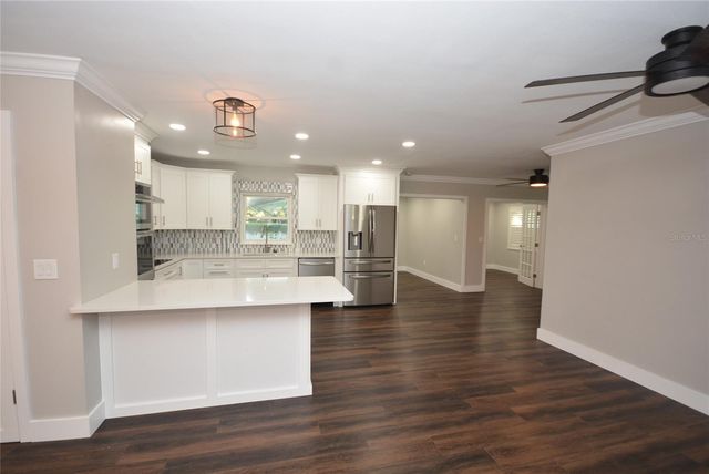 3006 VINE STREET, Orlando, FL 32806