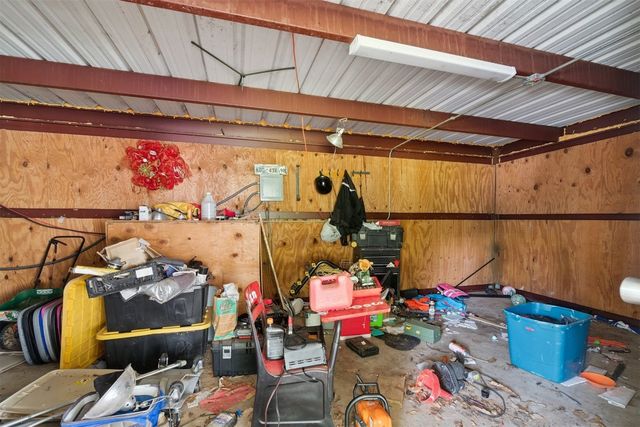 29049 Oilfield Trash Drive, Newalla, OK 74857