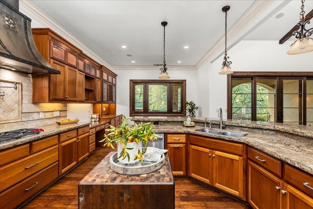 2620 Vineyard Dr, Auburn, CA 95603