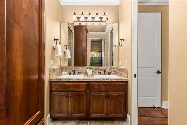 2620 Vineyard Dr, Auburn, CA 95603
