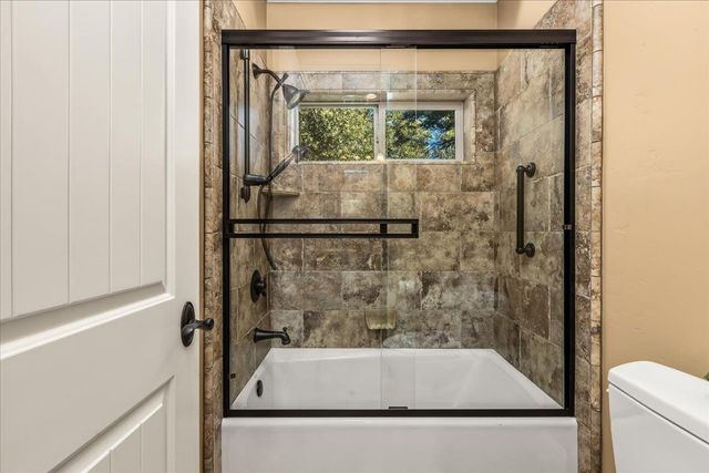 2620 Vineyard Dr, Auburn, CA 95603