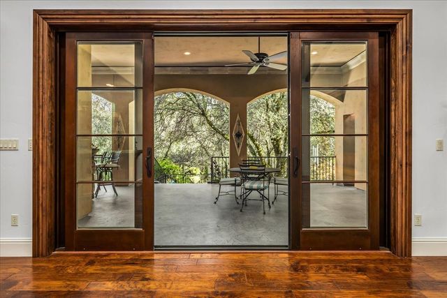 2620 Vineyard Dr, Auburn, CA 95603