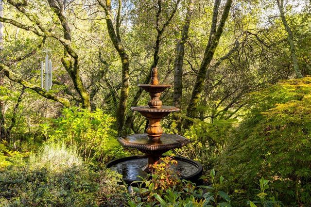 2620 Vineyard Dr, Auburn, CA 95603