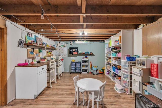 1323 Foreland Drive, Oxford, MI 48371