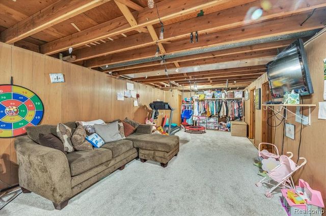 1323 Foreland Drive, Oxford, MI 48371