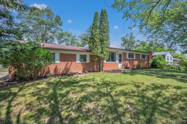 1323 Foreland Drive, Oxford, MI 48371