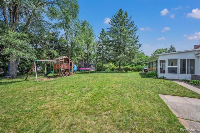1323 Foreland Drive, Oxford, MI 48371