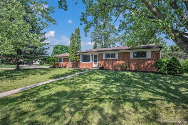 1323 Foreland Drive, Oxford, MI 48371