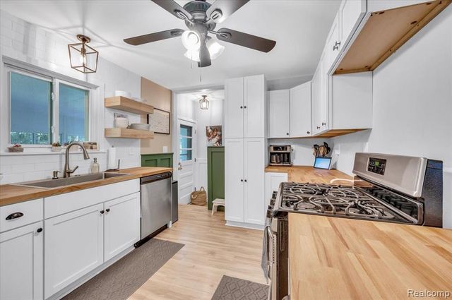 1323 Foreland Drive, Oxford, MI 48371