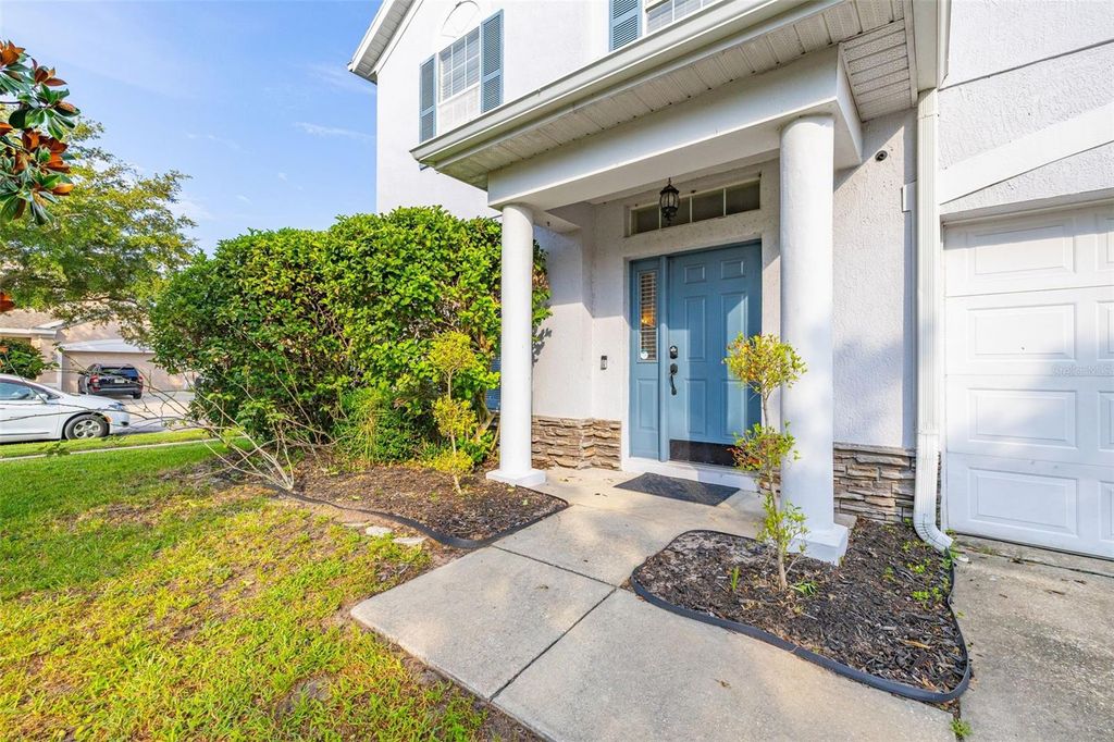Image 3 of property listing at 1404 SWAINSON COURT, Orlando, FL 32837