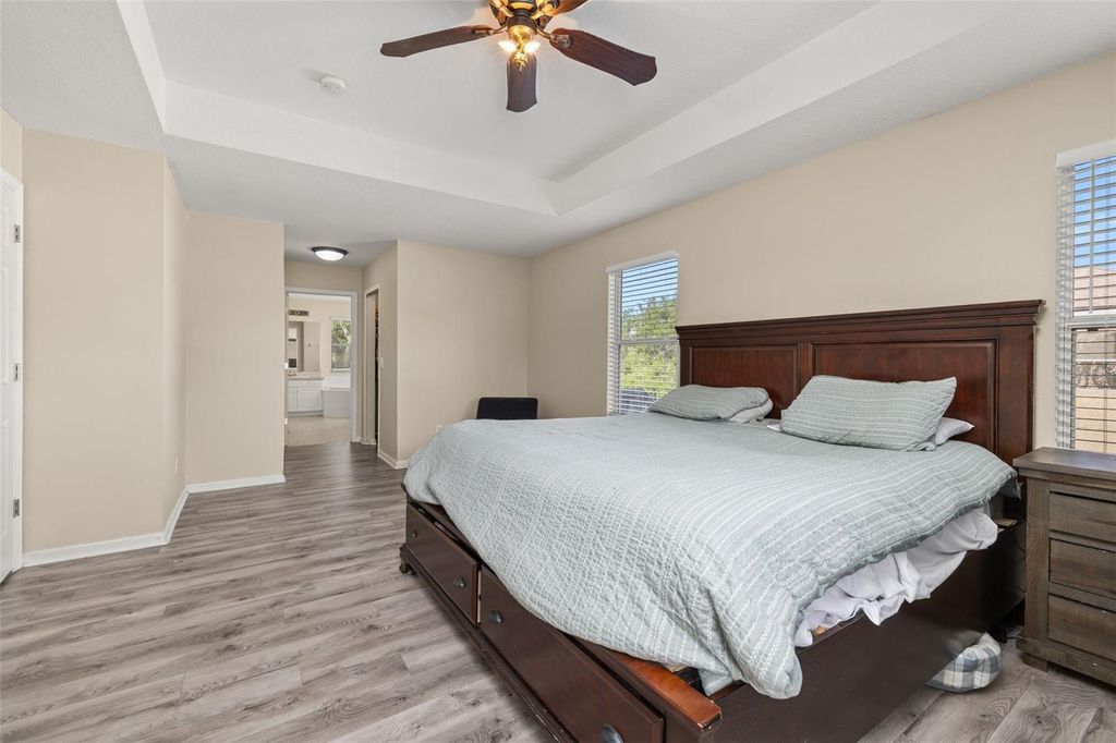 Image 39 of property listing at 1404 SWAINSON COURT, Orlando, FL 32837