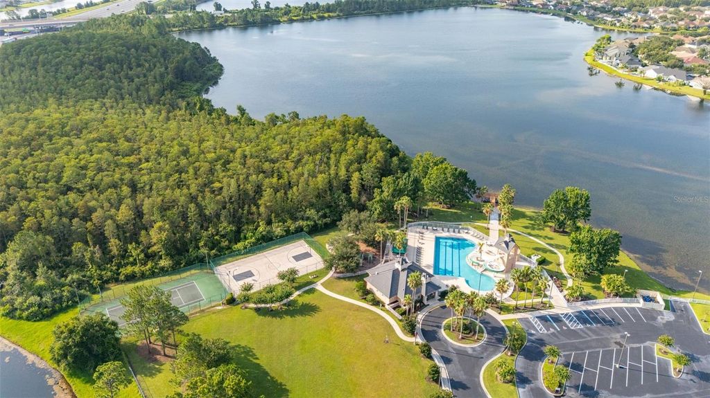 Image 53 of property listing at 1404 SWAINSON COURT, Orlando, FL 32837