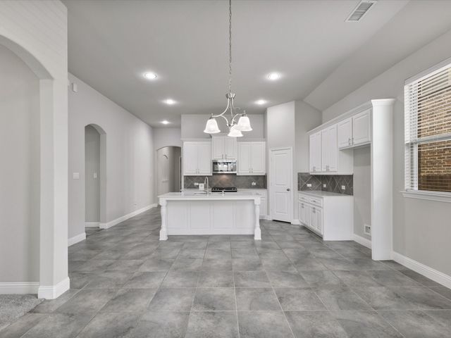 1022 Olivia Drive, Lewisville, TX 75067