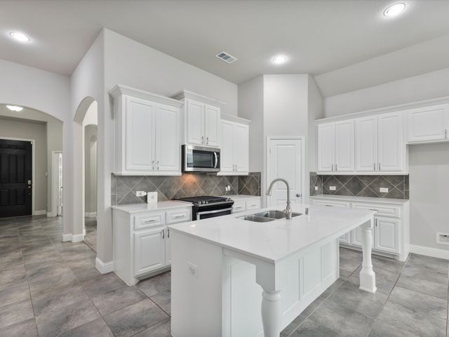 1022 Olivia Drive, Lewisville, TX 75067
