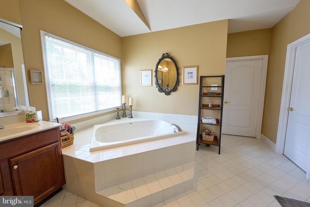 1479 ALTON WAY, Downingtown, PA 19335