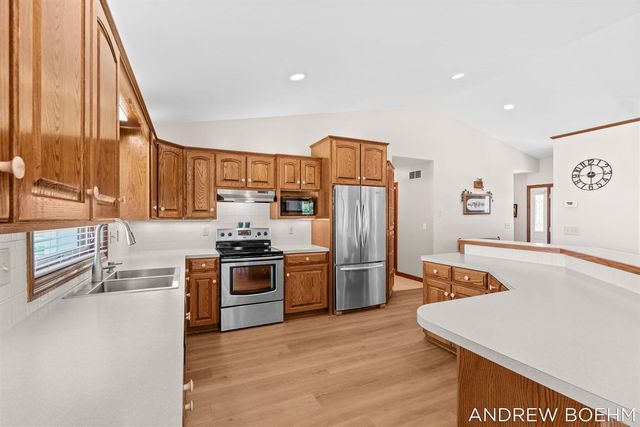 6141 Adams Street, Zeeland, MI 49464
