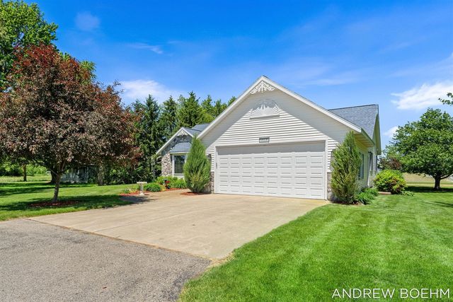 6141 Adams Street, Zeeland, MI 49464