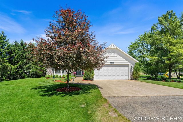 6141 Adams Street, Zeeland, MI 49464