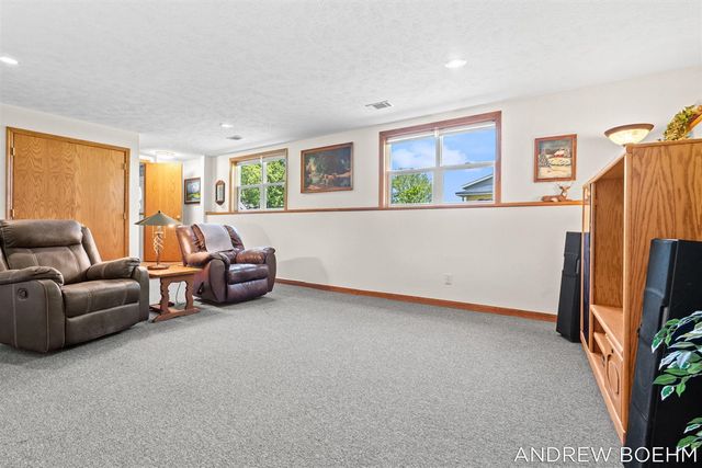 6141 Adams Street, Zeeland, MI 49464