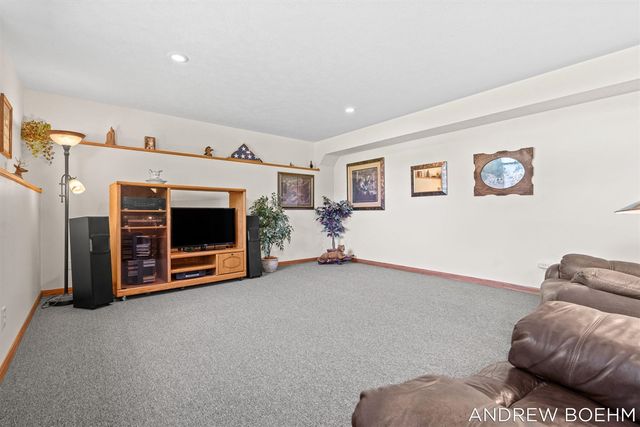6141 Adams Street, Zeeland, MI 49464
