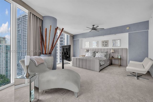 333 Las Olas Way 2807, Fort Lauderdale, FL 33301